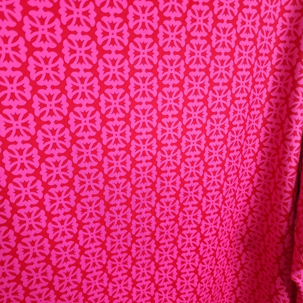 Vineyard vines printed sankaty top size large